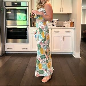 Two piece flower & leaf Hawaiian crop top and skirt